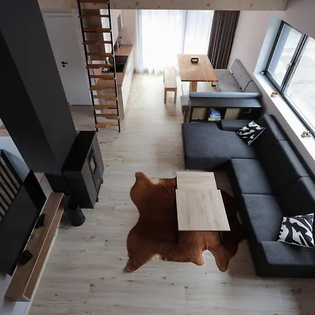 Rezidencia Hrabovo In-out