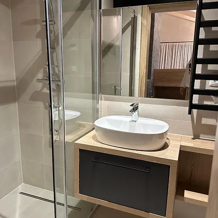 Rezidencia Hrabovo In-out *